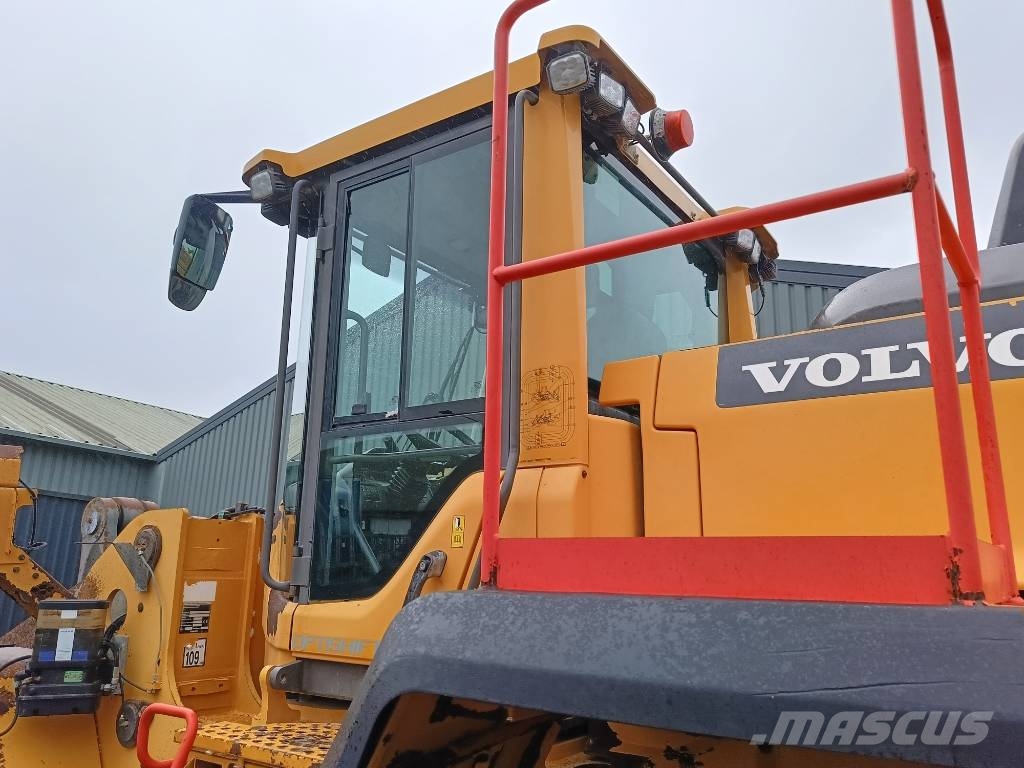 Volvo L 220 H shovel wiellader loader Kolesni nakladalci