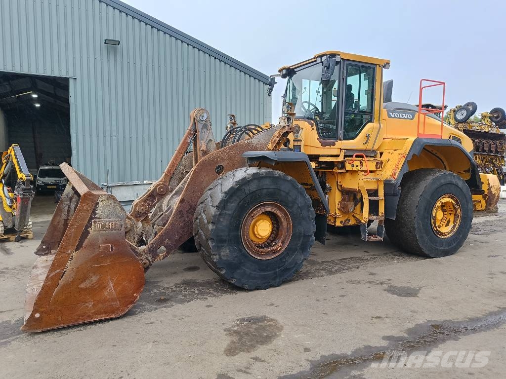 Volvo L 220 H shovel wiellader loader Kolesni nakladalci