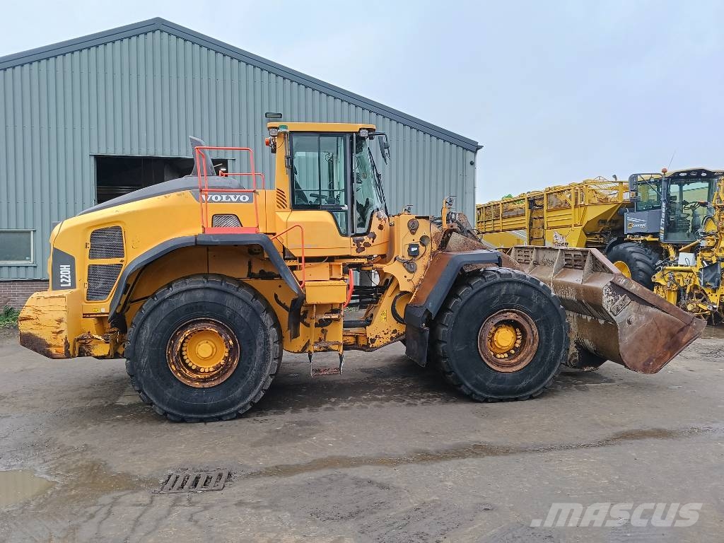 Volvo L 220 H shovel wiellader loader Kolesni nakladalci
