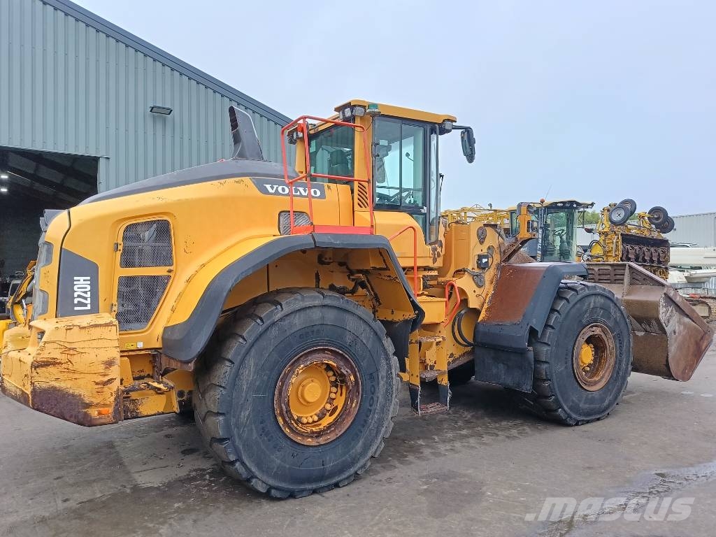 Volvo L 220 H shovel wiellader loader Kolesni nakladalci