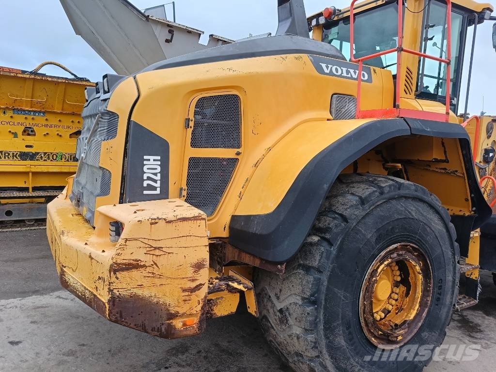 Volvo L 220 H shovel wiellader loader Kolesni nakladalci
