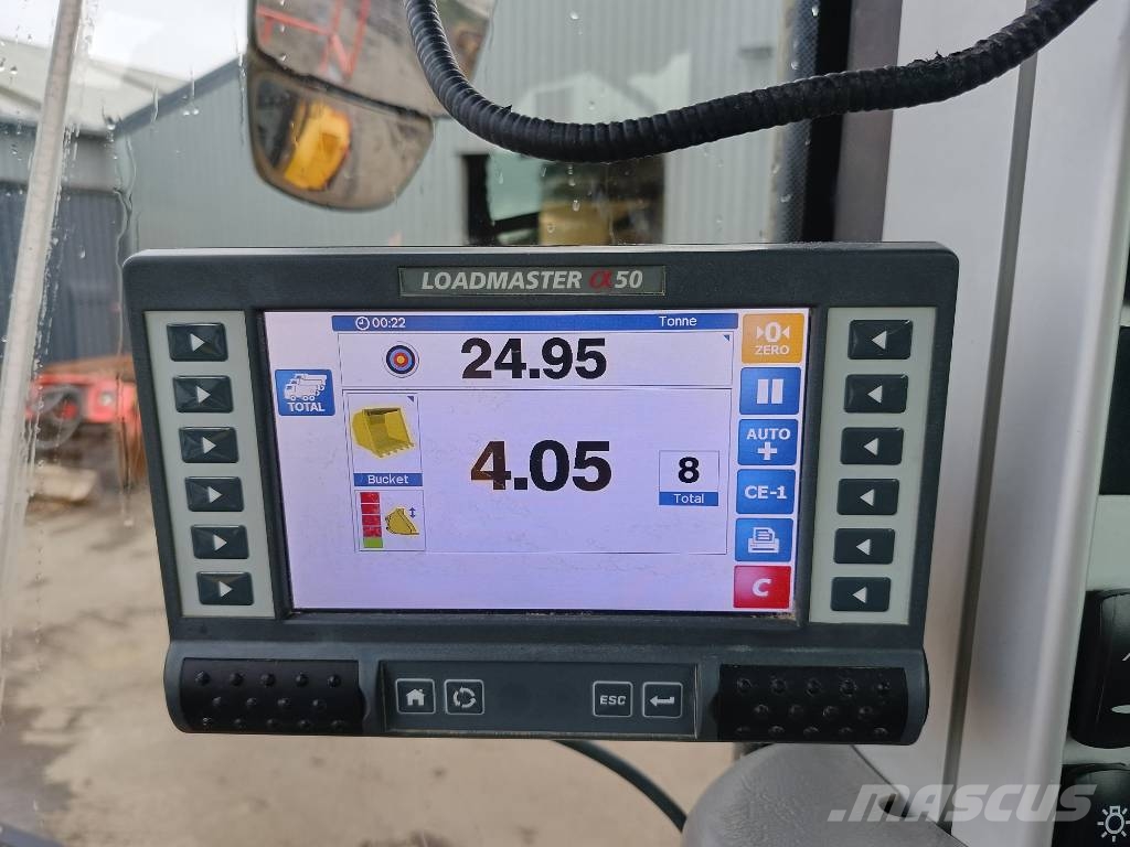 Volvo L 220 H shovel wiellader loader Kolesni nakladalci