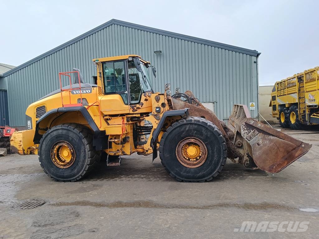 Volvo L 220 H shovel wiellader loader Kolesni nakladalci