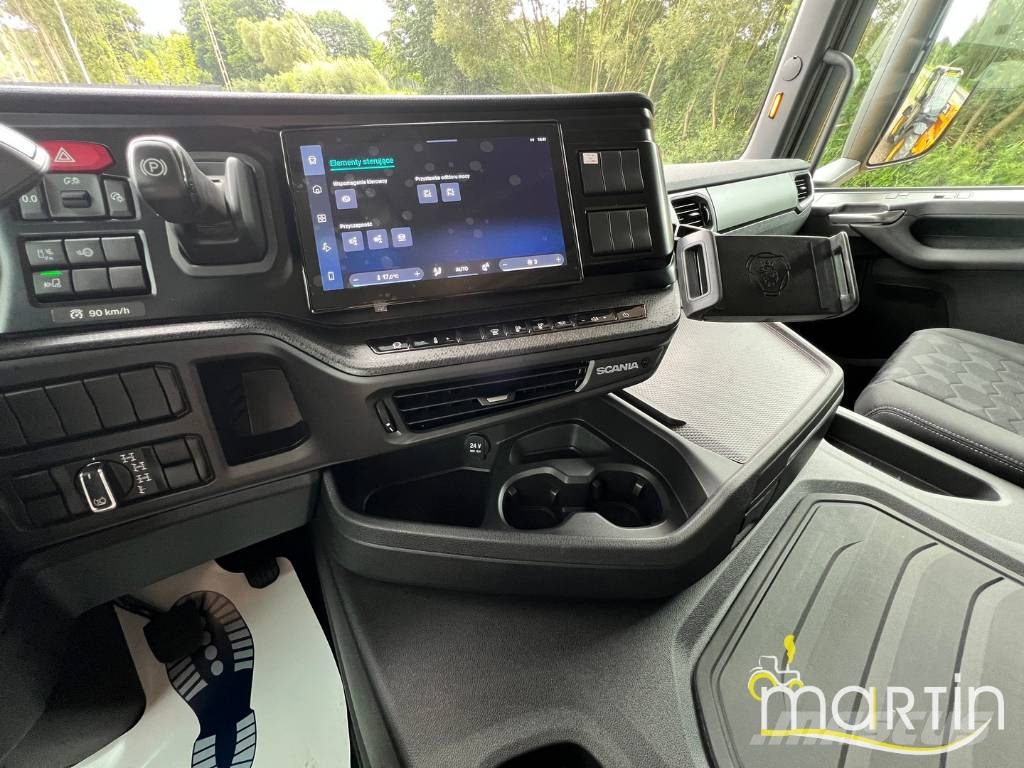 Scania G460 B8x6 HZ 덤프 트럭