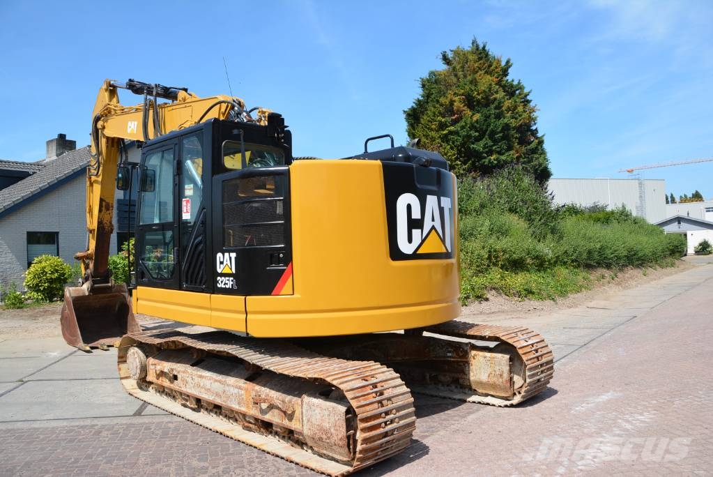CAT 325 FL CR Crawler excavators