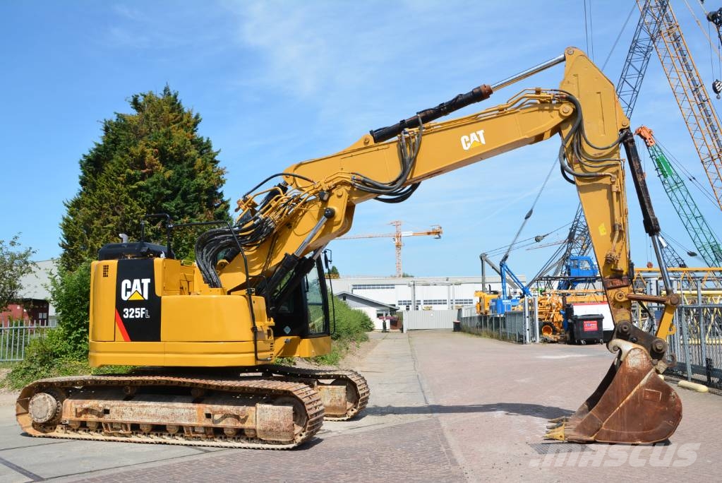 CAT 325 FL CR Crawler excavators