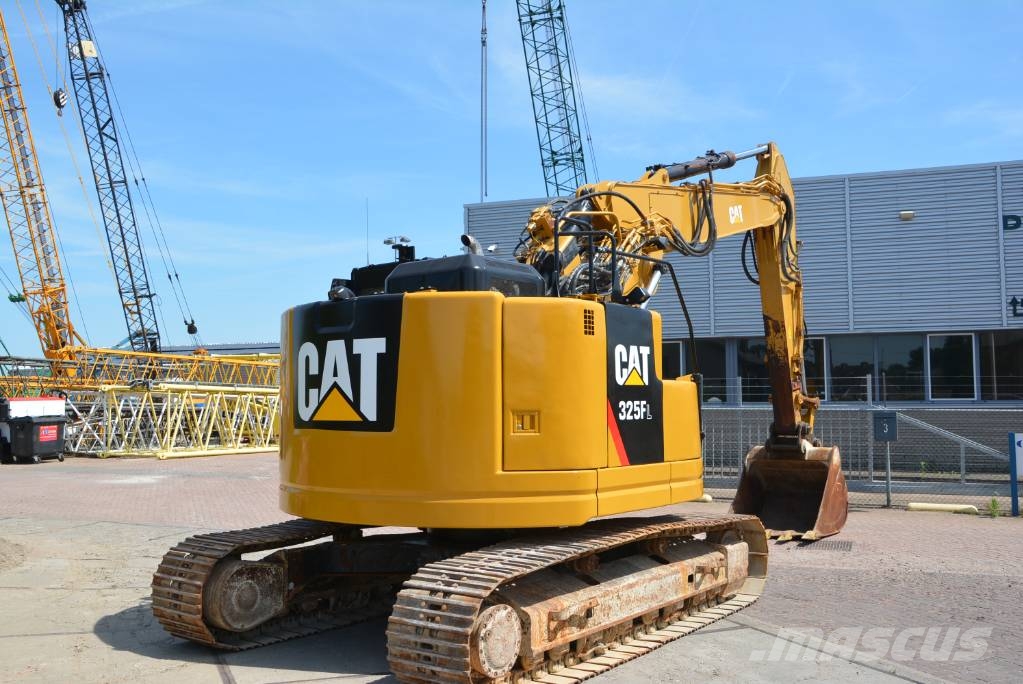CAT 325 FL CR Crawler excavators