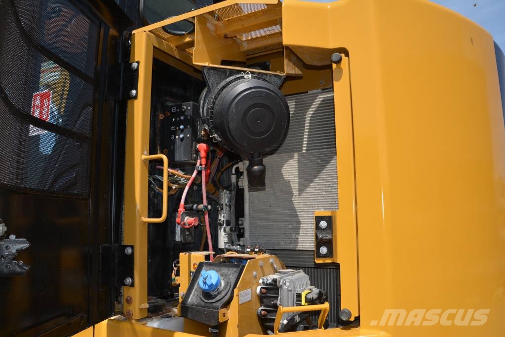 CAT 325 FL CR Crawler excavators