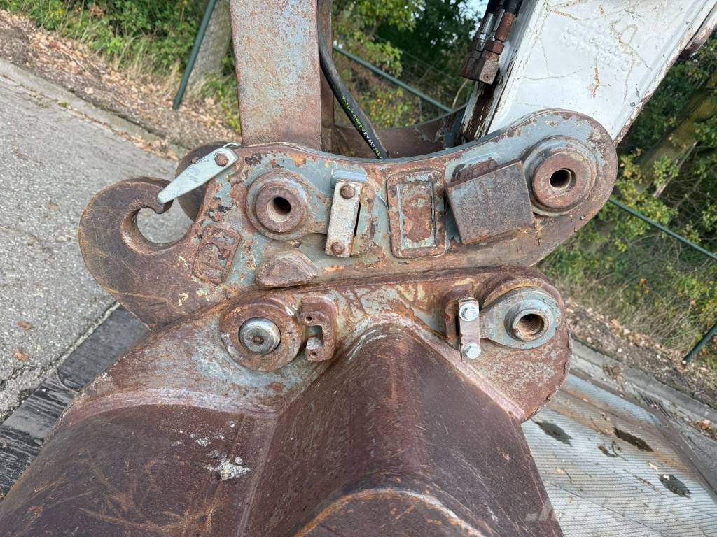 Liebherr R 924 LC Roomikekskavaatorid
