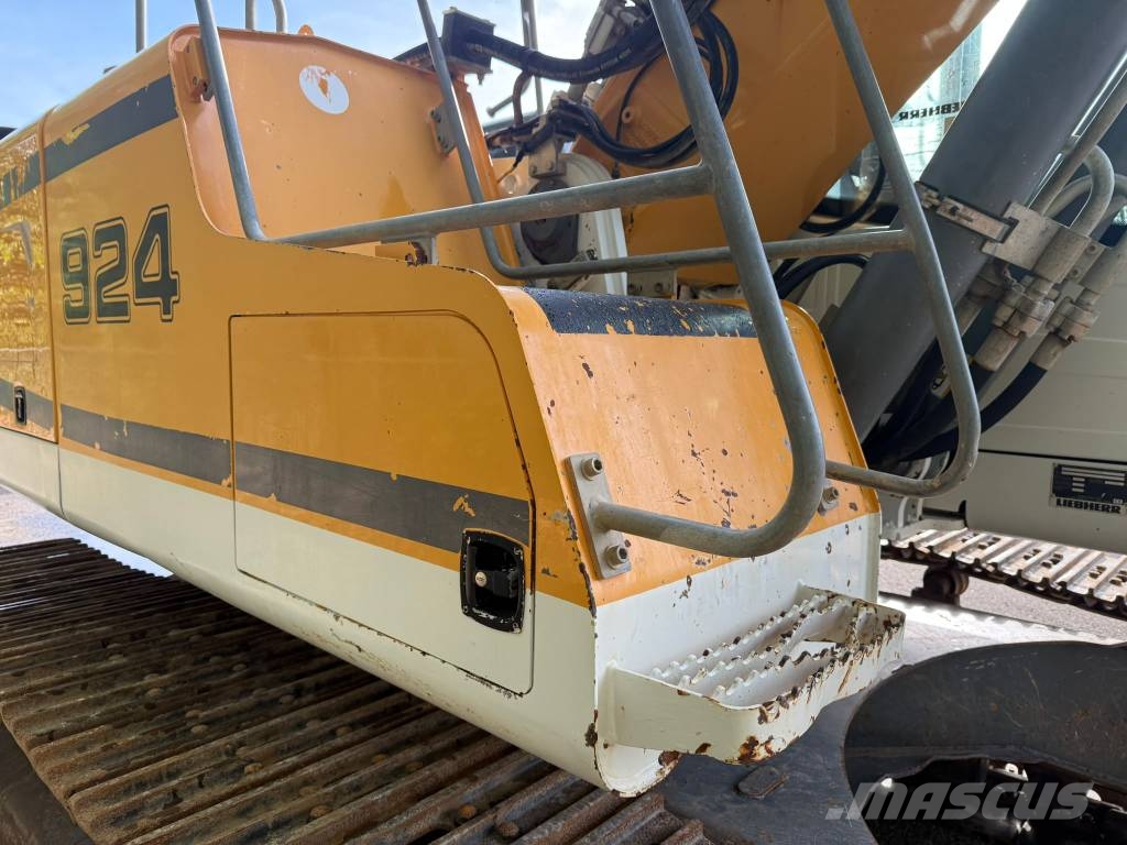 Liebherr R 924 LC Roomikekskavaatorid
