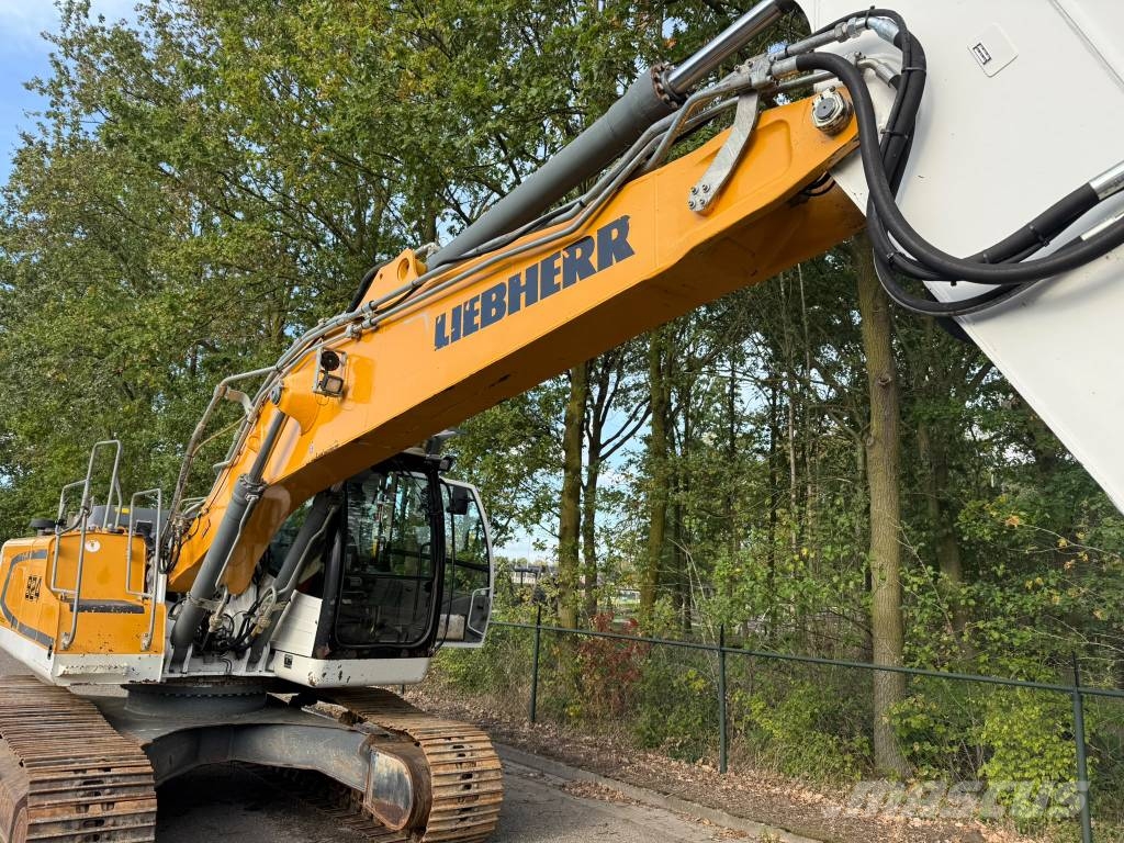 Liebherr R 924 LC Roomikekskavaatorid