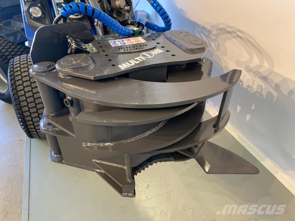 Multione Trädklippare Demo Skid steer loaders