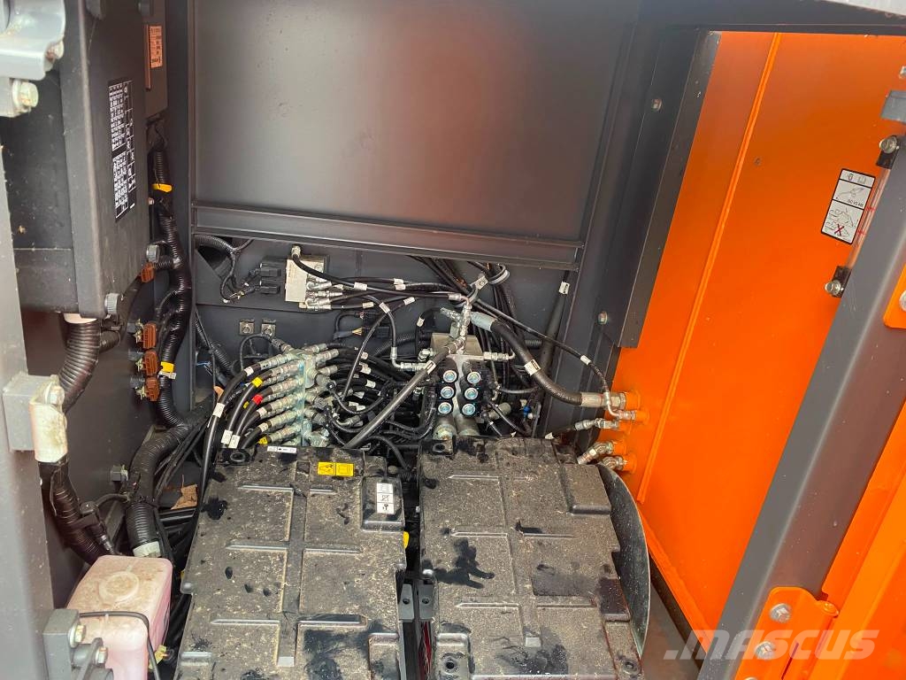 Develon DX 1000 LC-7 حفارات زحافة