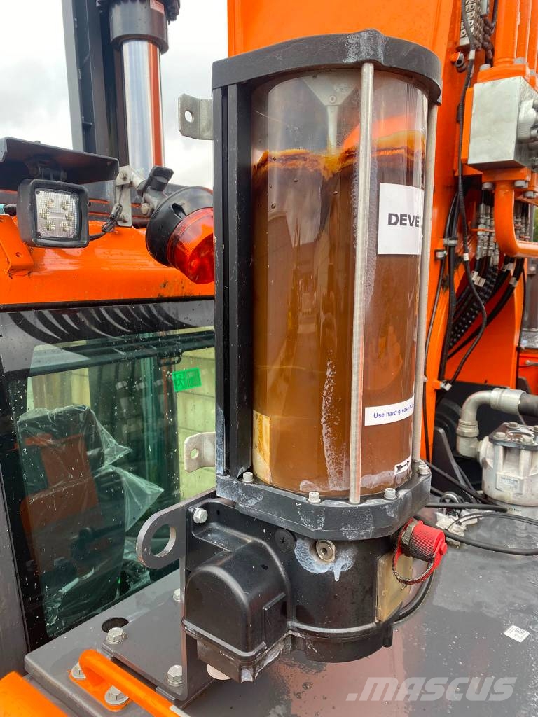 Develon DX 1000 LC-7 حفارات زحافة