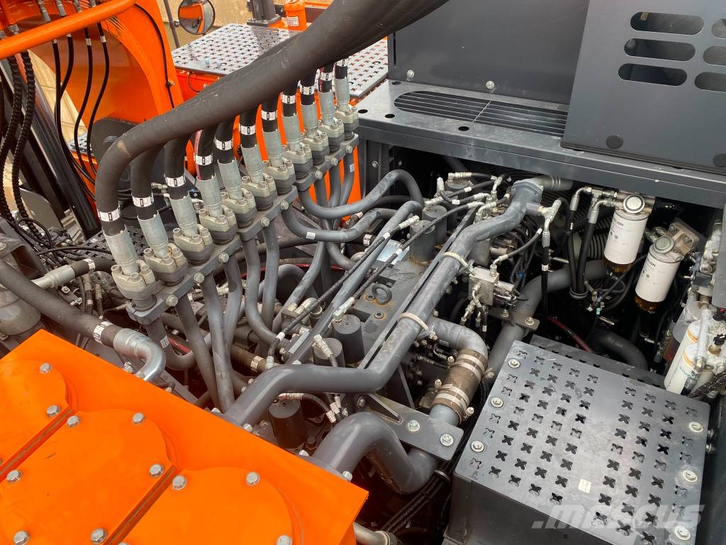 Develon DX 1000 LC-7 حفارات زحافة