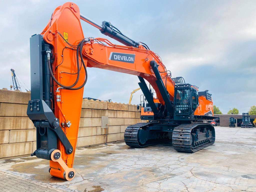 Develon DX 1000 LC-7 حفارات زحافة
