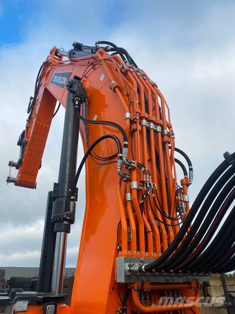 Develon DX 1000 LC-7 حفارات زحافة