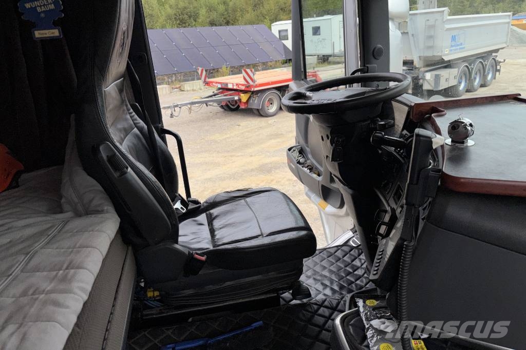 Scania R 560 Lastväxlare/Krokbilar
