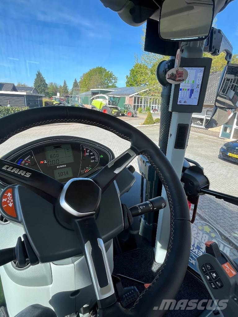 CLAAS Arion 530 Cis+ C-matic Traktori