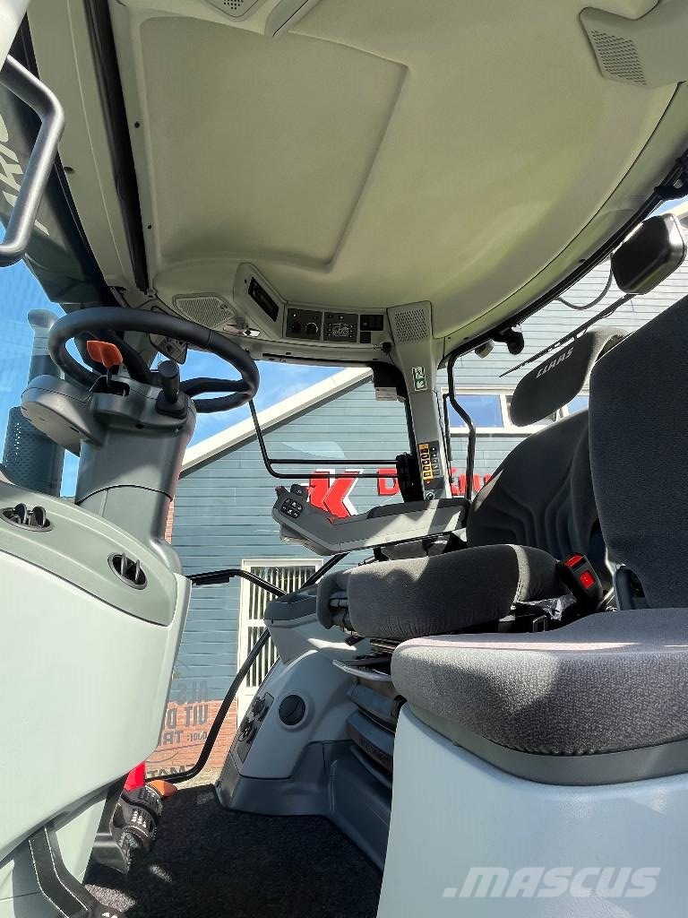 CLAAS Arion 530 Cis+ C-matic Traktori