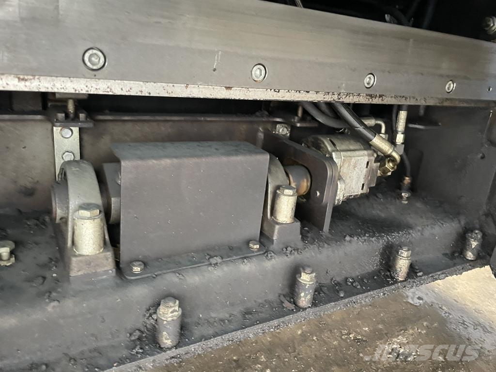 Vögele SUPER 1300-3I Επίστρωση ασφάλτου