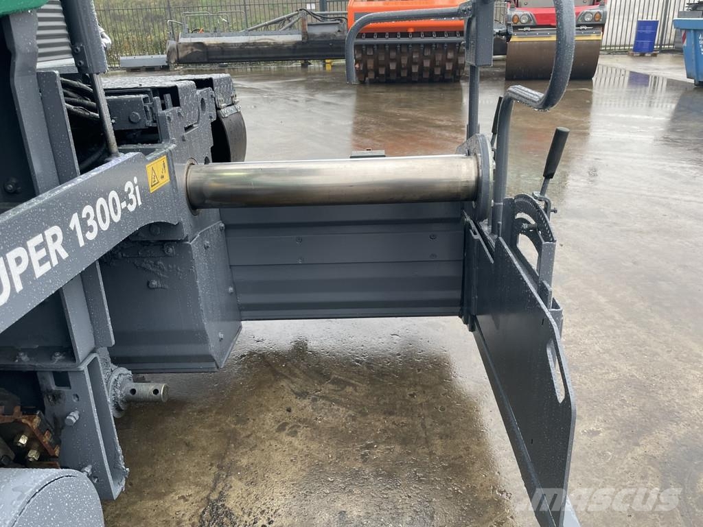 Vögele SUPER 1300-3I Επίστρωση ασφάλτου