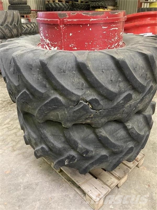 Kleber 480/70 R28 med låse الإطارات والعجلات والحافات
