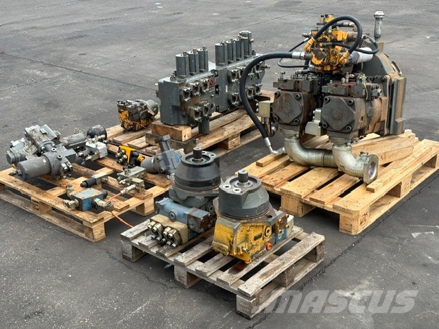 Liebherr R 954 B USED HYDRAULIC PARTS COMPLET هيدروليات