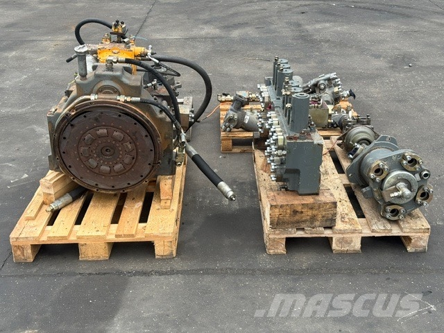 Liebherr R 954 B USED HYDRAULIC PARTS COMPLET هيدروليات