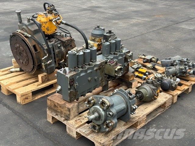Liebherr R 954 B USED HYDRAULIC PARTS COMPLET هيدروليات