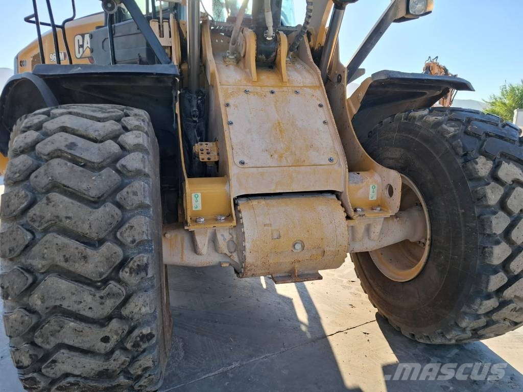 CAT 962 M Iekrāvēji uz riteņiem