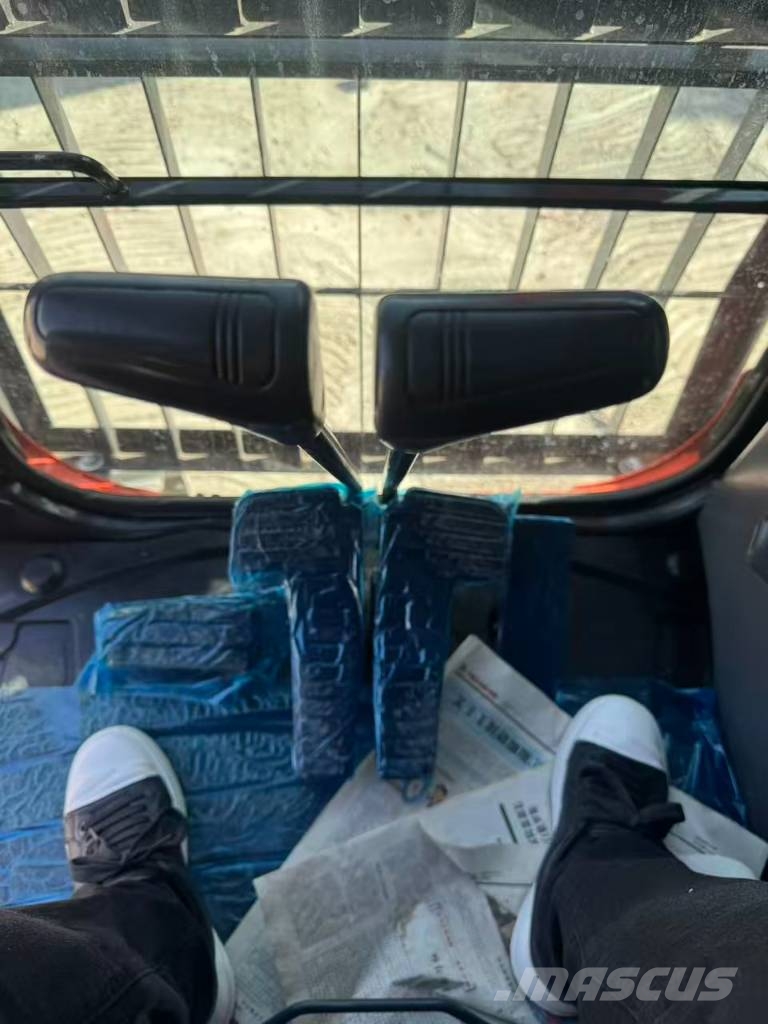 Doosan DX 300 Vikšriniai ekskavatoriai