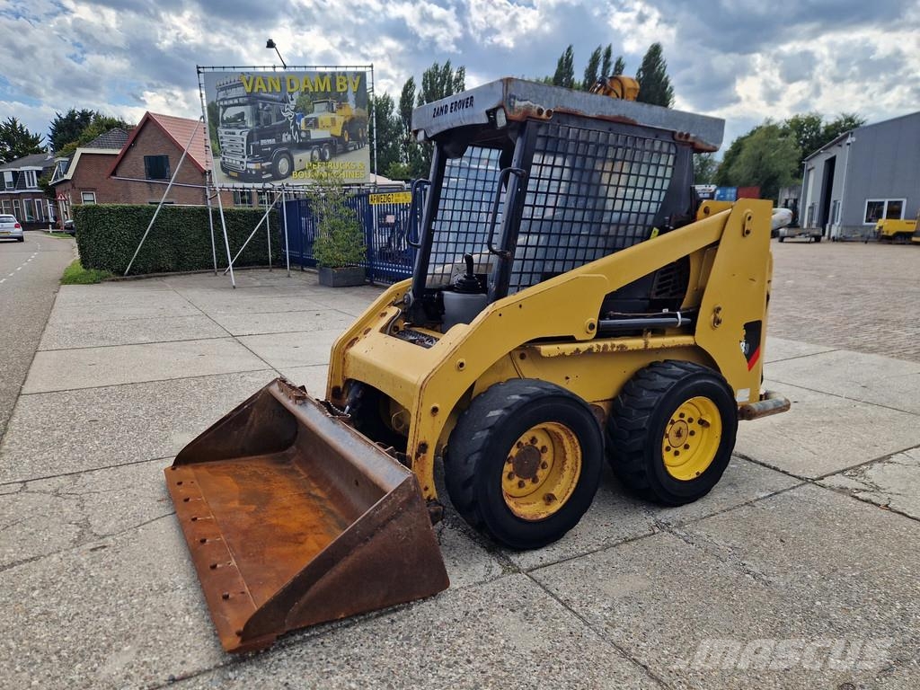 CAT 216B3 schranklader met 1191 uur Minicargadoras