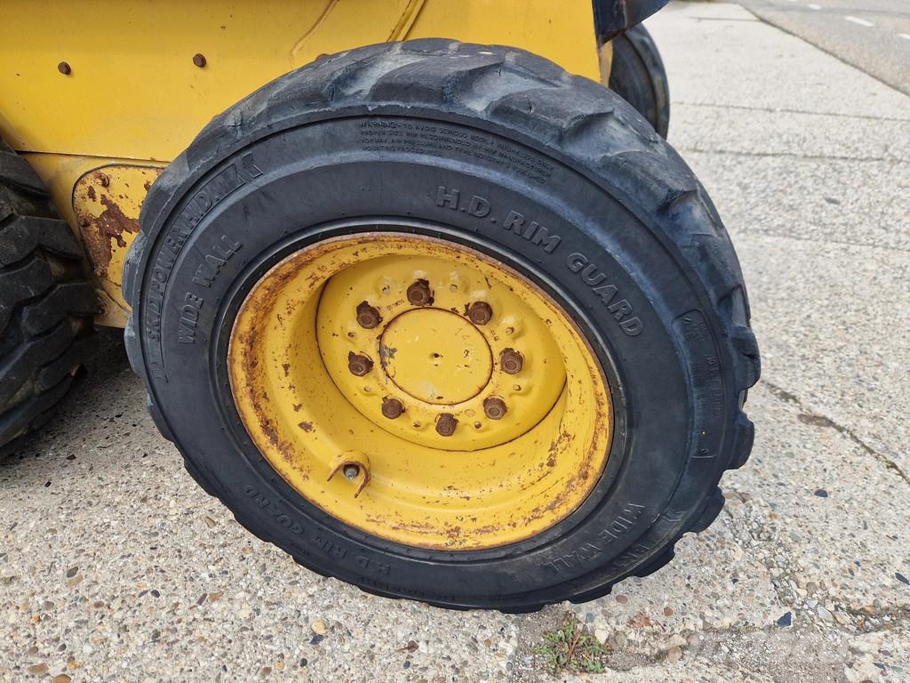 CAT 216B3 schranklader met 1191 uur Minicargadoras