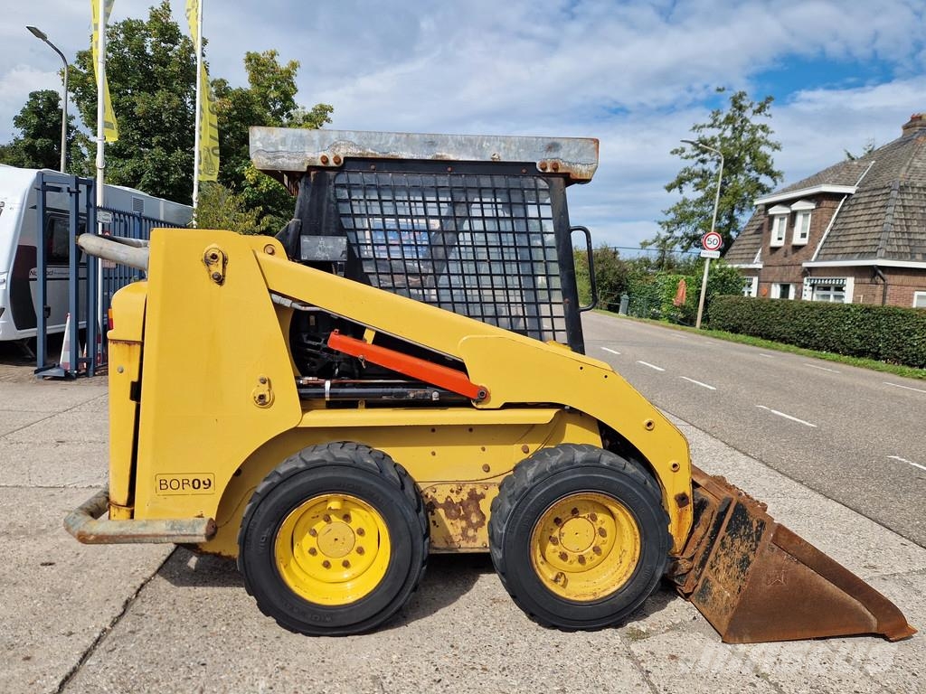 CAT 216B3 schranklader met 1191 uur Minicargadoras