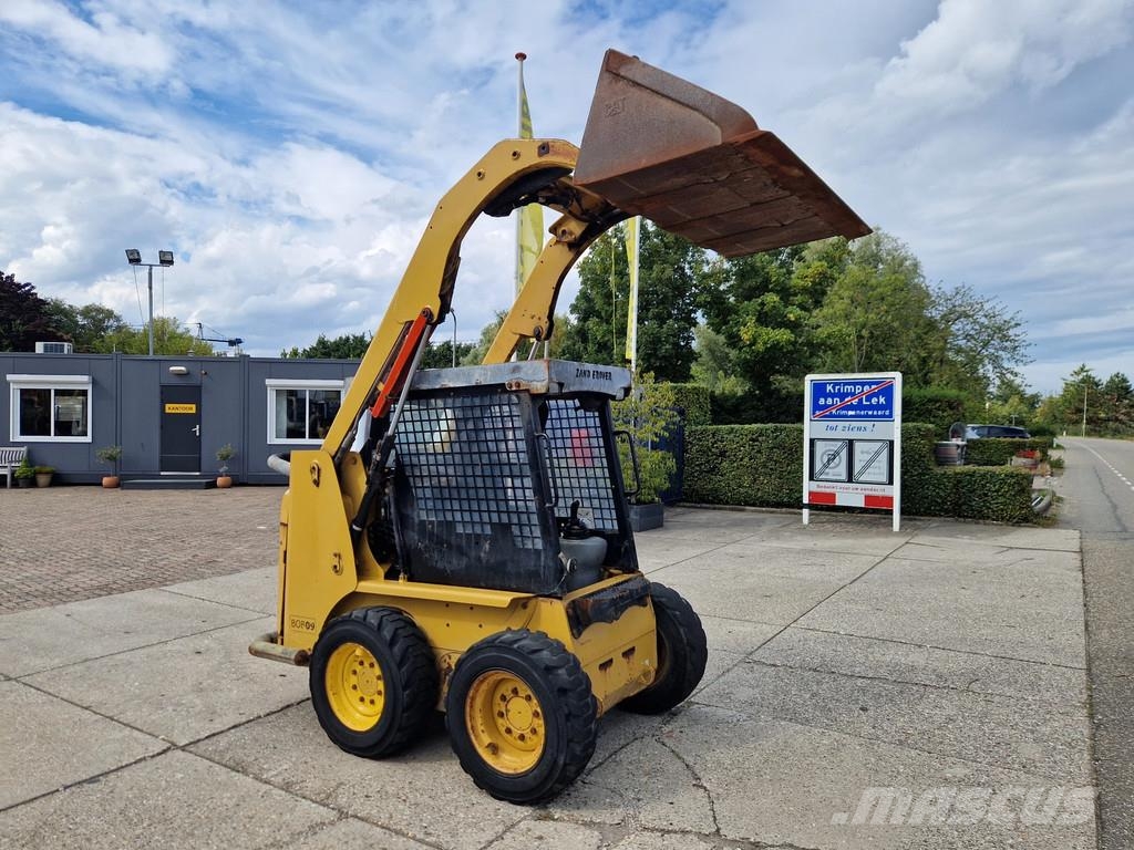 CAT 216B3 schranklader met 1191 uur Minicargadoras