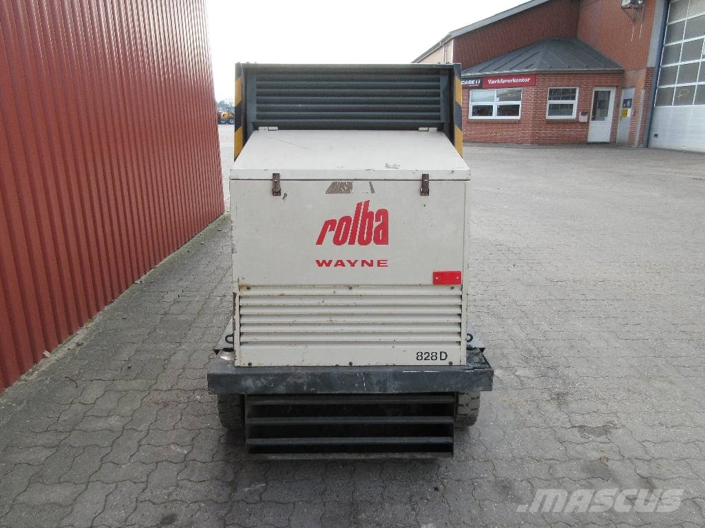 Rolba selvkørende fejemaskine Автоматични метачки с четки