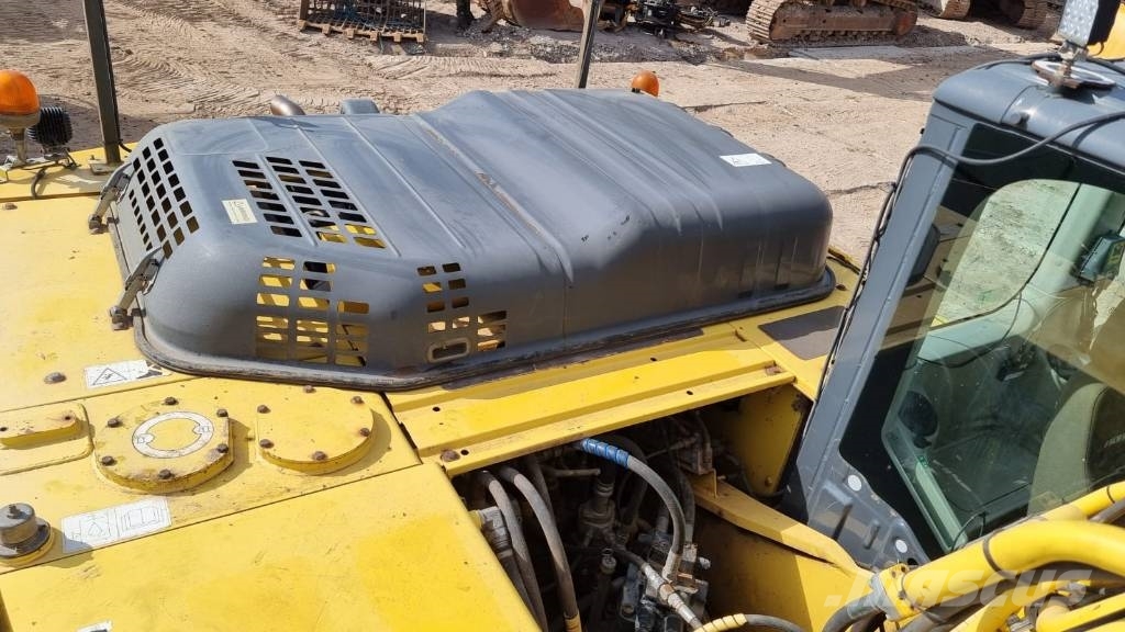 New Holland E 265 C Rototilt Crawler excavators