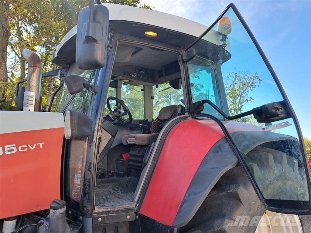 Steyr 6195 CVT الجرارات