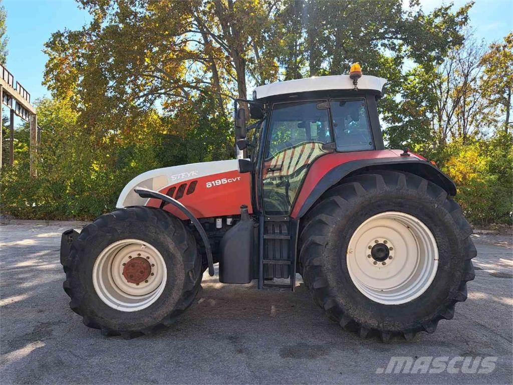 Steyr 6195 CVT الجرارات