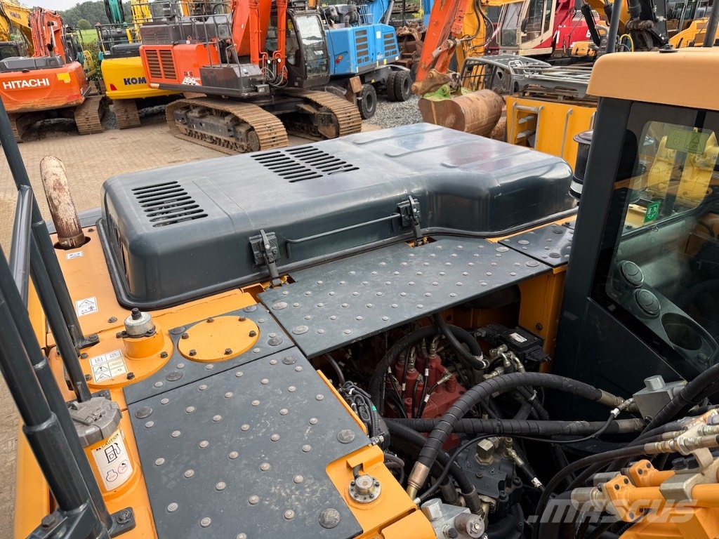 Hyundai HX 260 NL - HX 260 L - HX 220 L - HX 300 L Crawler excavators