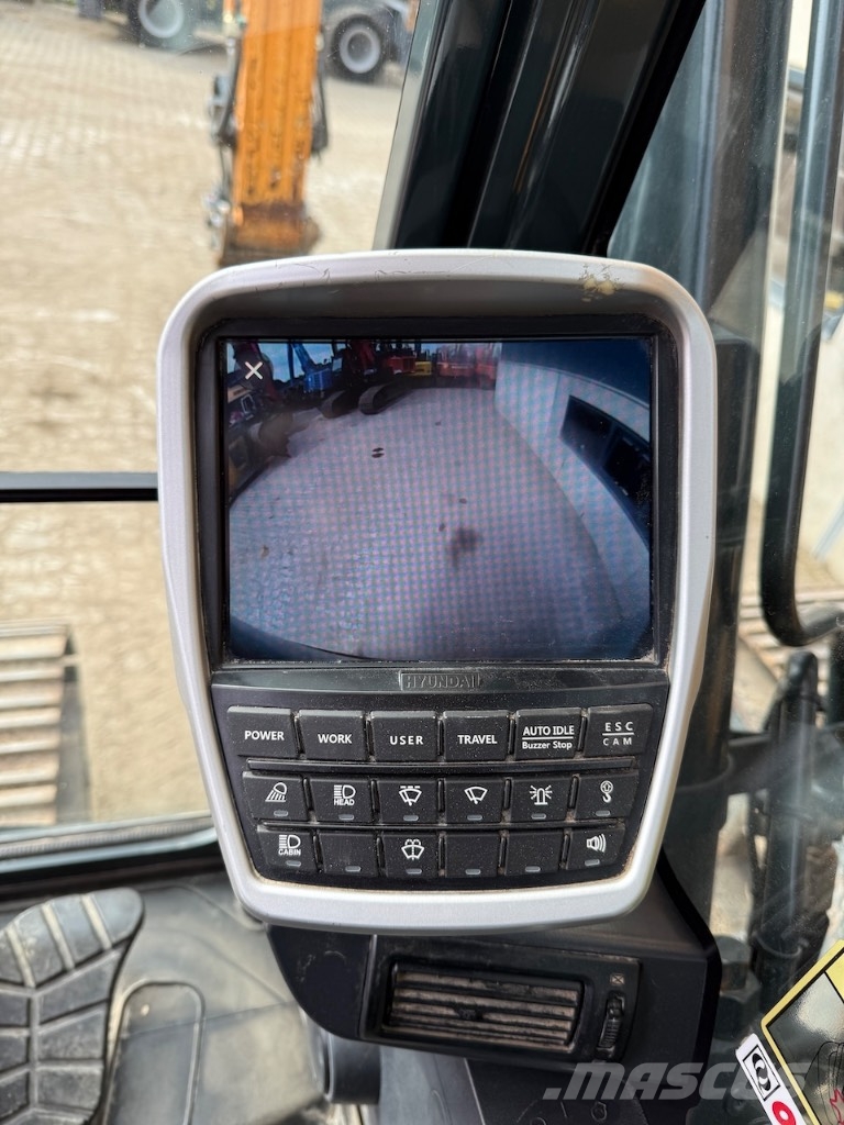 Hyundai HX 260 NL - HX 260 L - HX 220 L - HX 300 L Crawler excavators