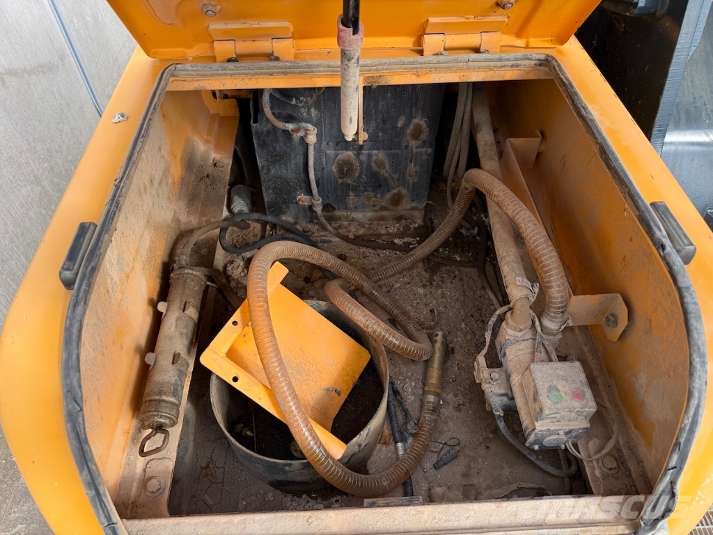 Hyundai HX 260 NL - HX 260 L - HX 220 L - HX 300 L Crawler excavators