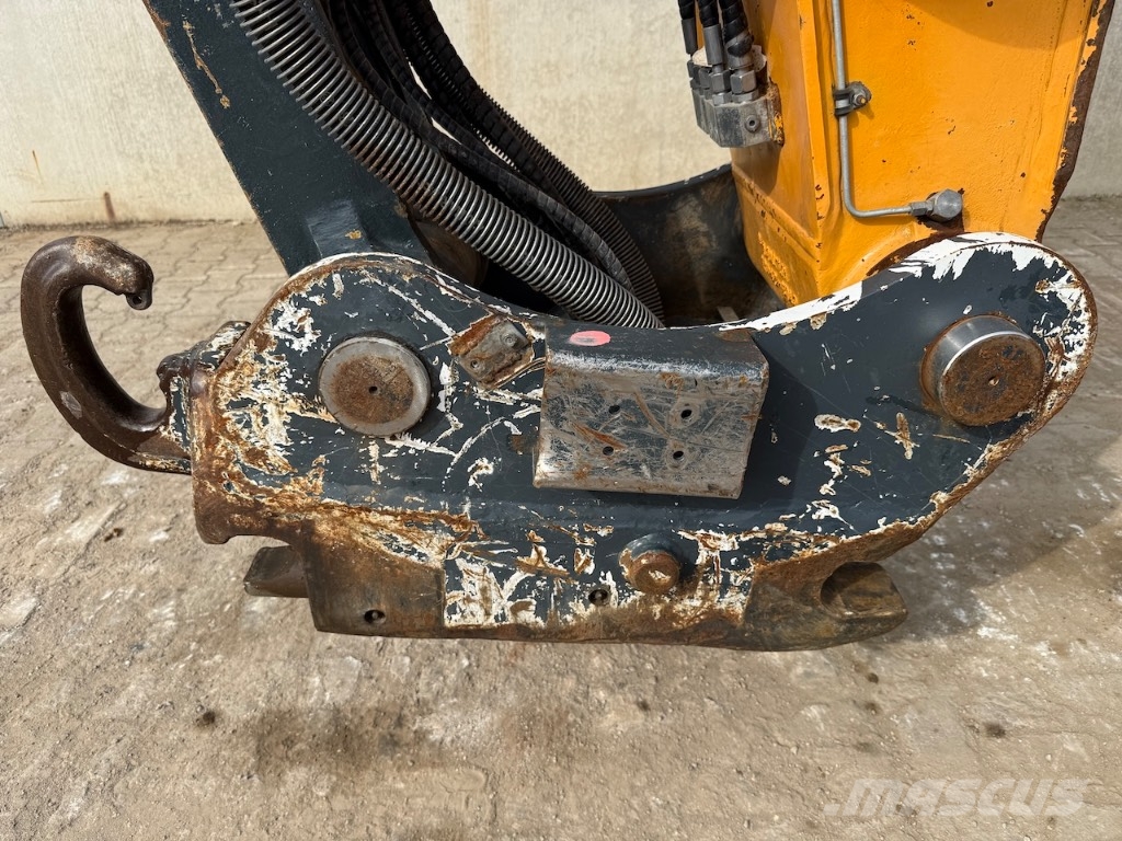 Hyundai HX 260 NL - HX 260 L - HX 220 L - HX 300 L Crawler excavators