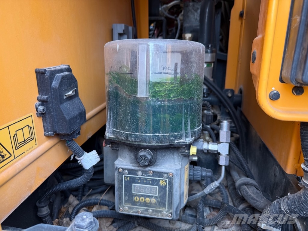 Hyundai HX 260 NL - HX 260 L - HX 220 L - HX 300 L Crawler excavators
