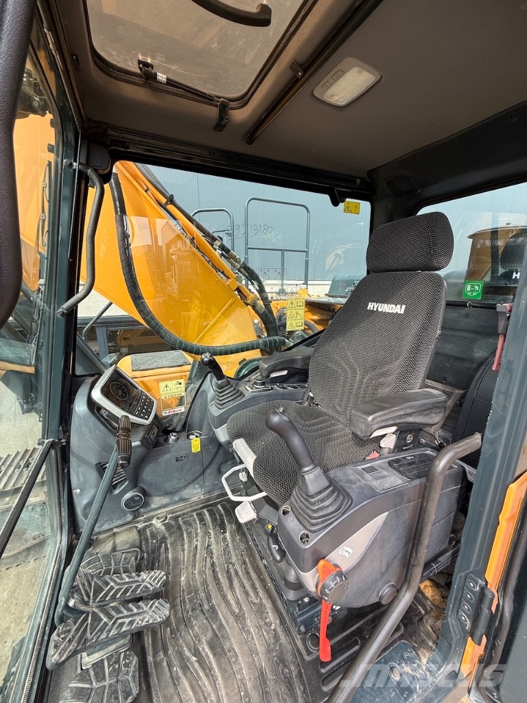 Hyundai HX 260 NL - HX 260 L - HX 220 L - HX 300 L Crawler excavators