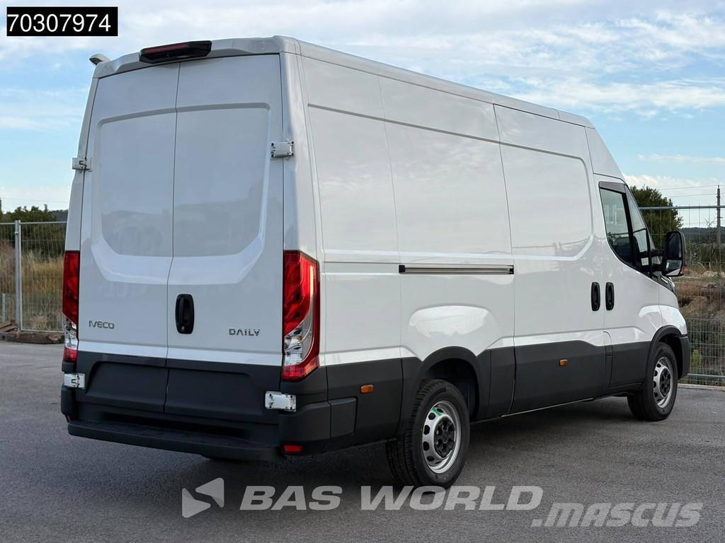 Iveco Daily 35S18 Neu! 3.0L Automatik,L2H2 180PS ACC Kli Varebiler