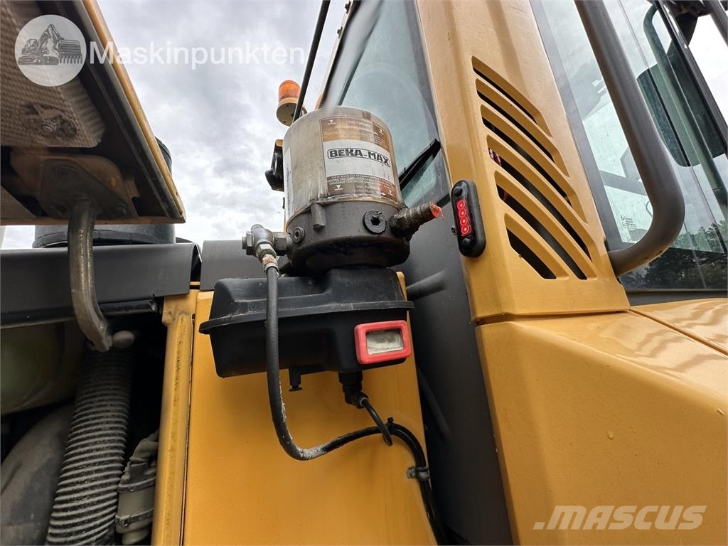 Volvo L90F Wheel loaders