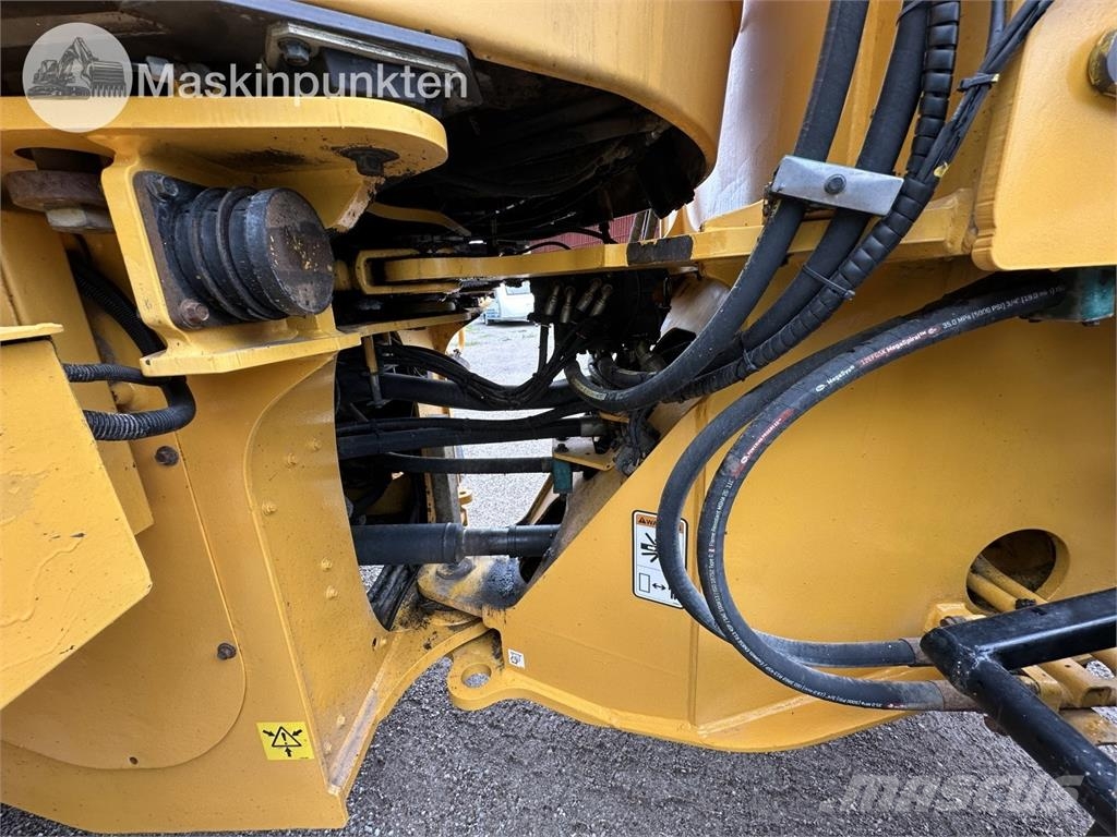 Volvo L90F Wheel loaders