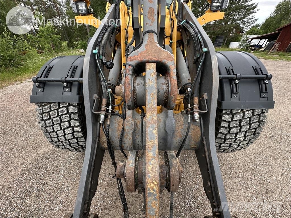 Volvo L90F Wheel loaders